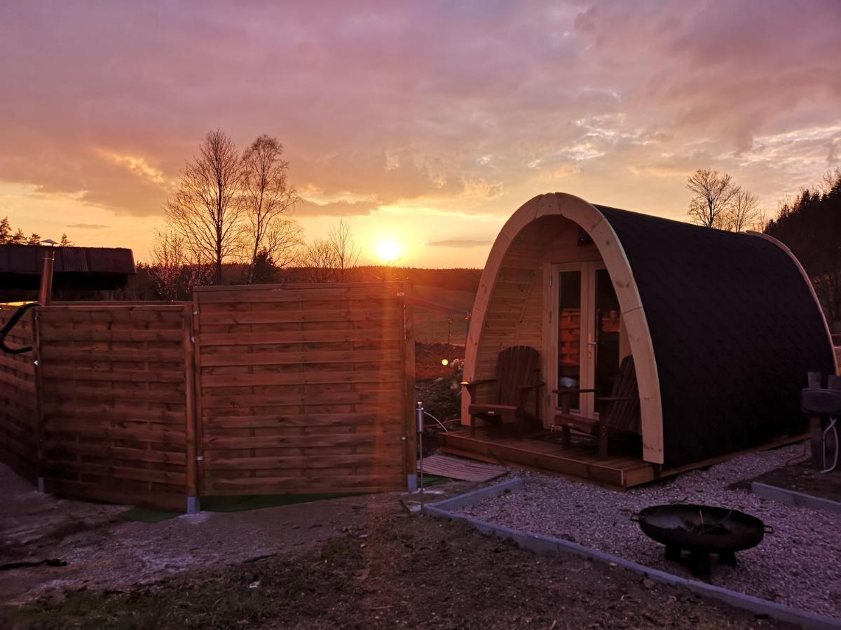 Hohenberg an der Eger Romantischer Pod - Gegen Aufpreis Mit Hot Tub - Whirlpool & Sauna מראה חיצוני תמונה