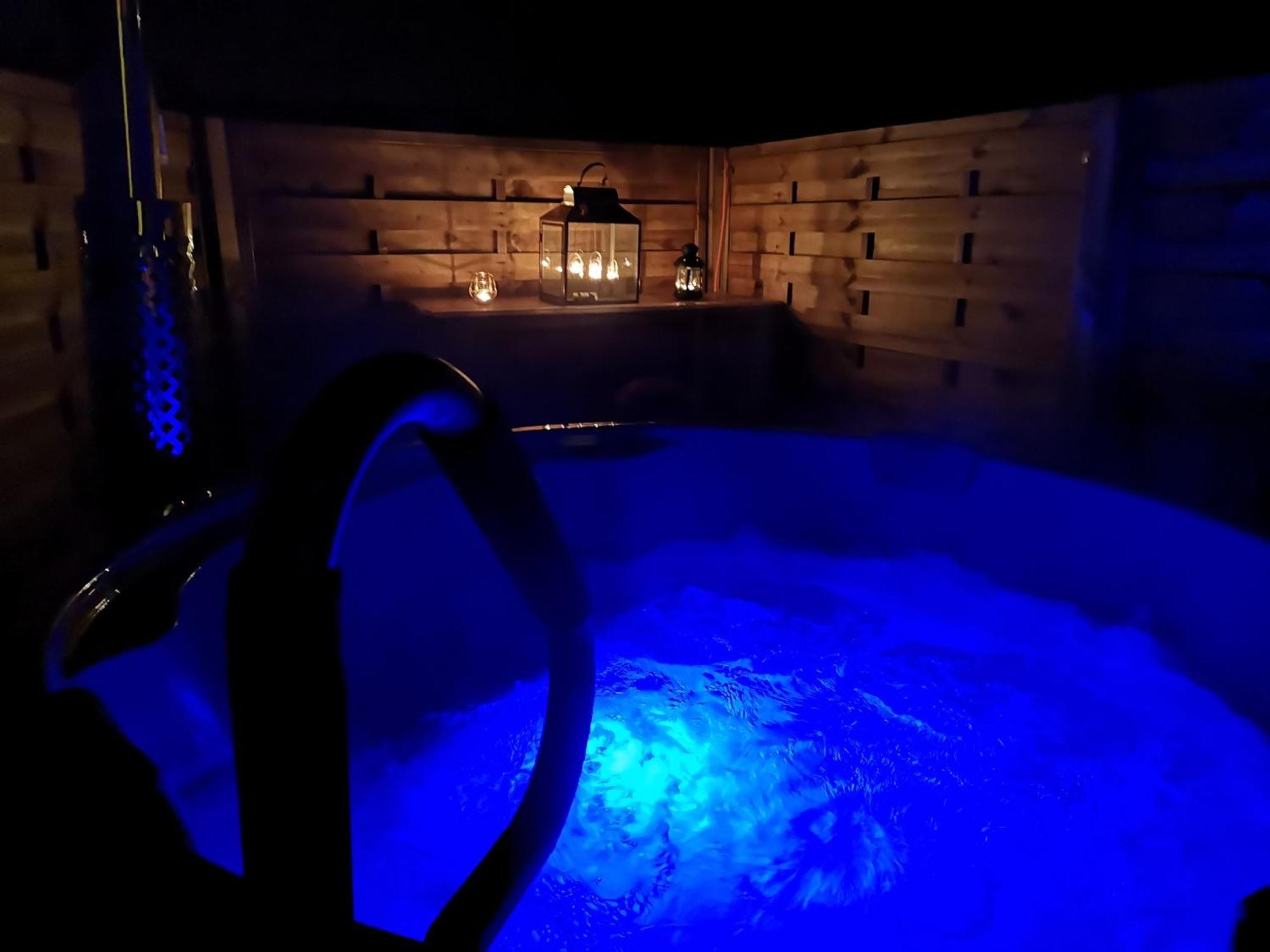 Hohenberg an der Eger Romantischer Pod - Gegen Aufpreis Mit Hot Tub - Whirlpool & Sauna מראה חיצוני תמונה